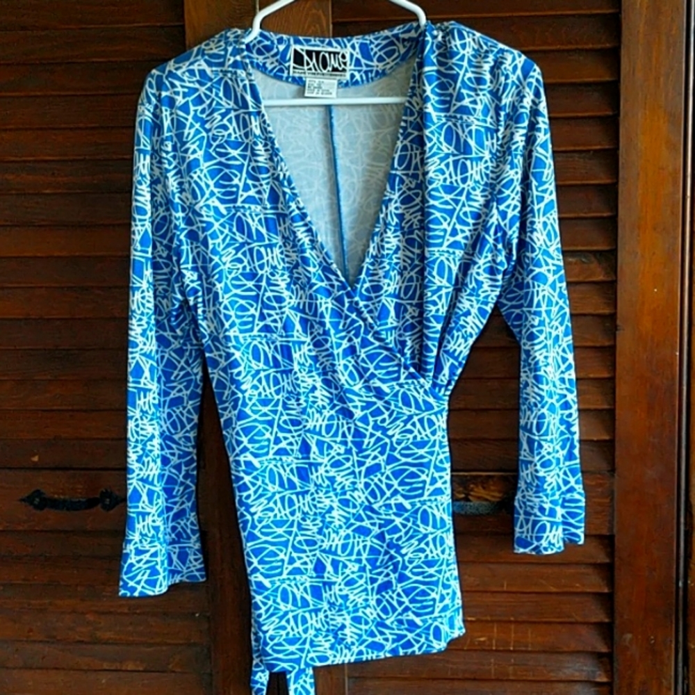 DVF - Diane Von Furstenberg Wrap Top — Vintage